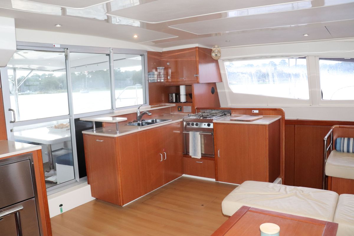 2013 Leopard 48 