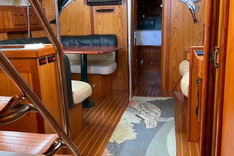 Jade Yacht Photos Pics 