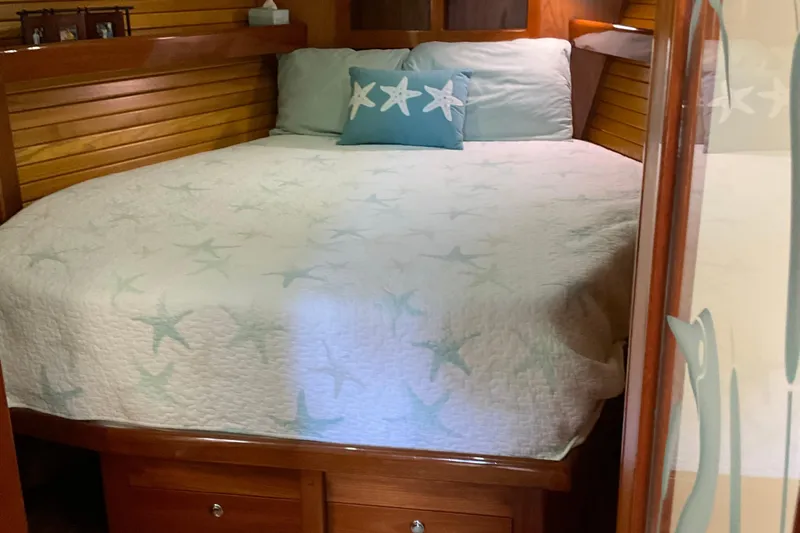 Jade Yacht Photos Pics 