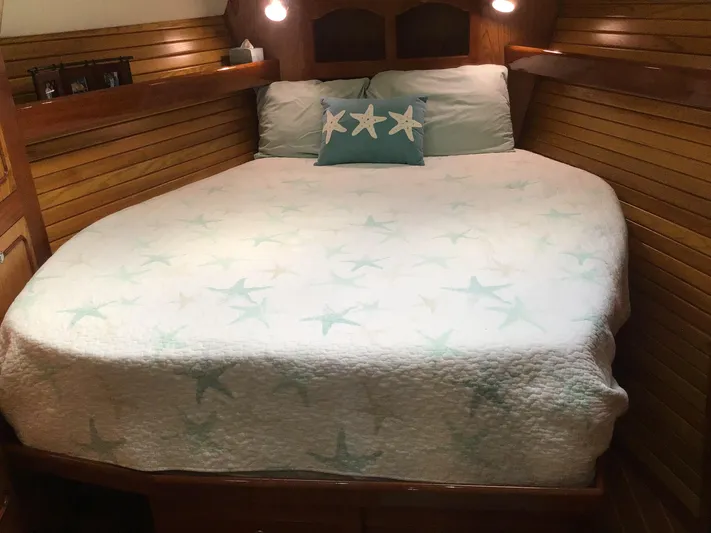 Jade Yacht Photos Pics 