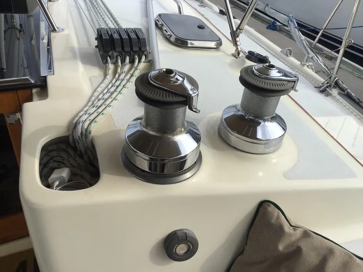 Jade Yacht Photos Pics 