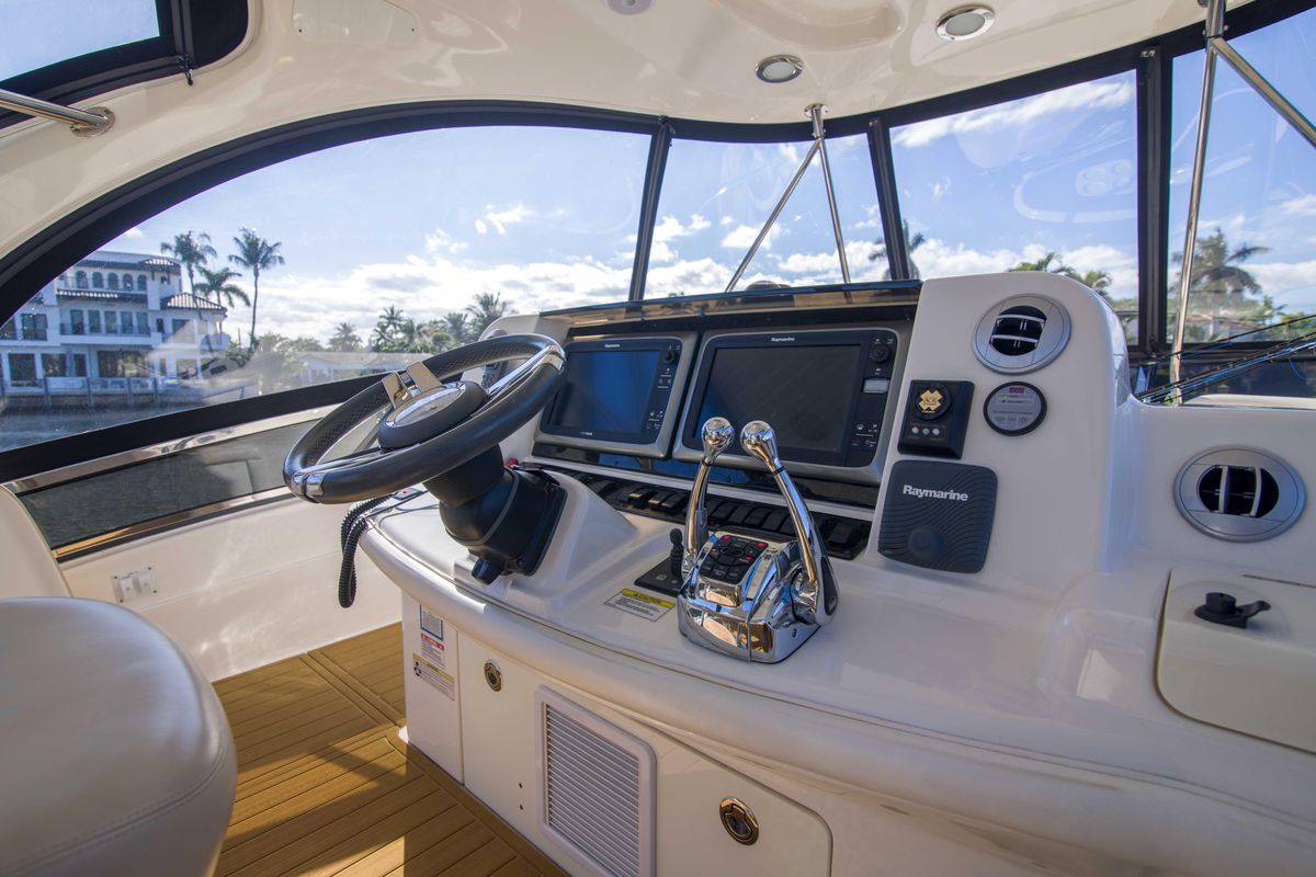 2013 Sea Ray 52 