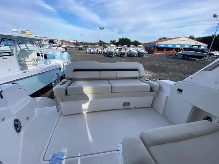  Yacht Photos Pics 2024 REGAL 33 XO - Image 33