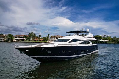 Yacht