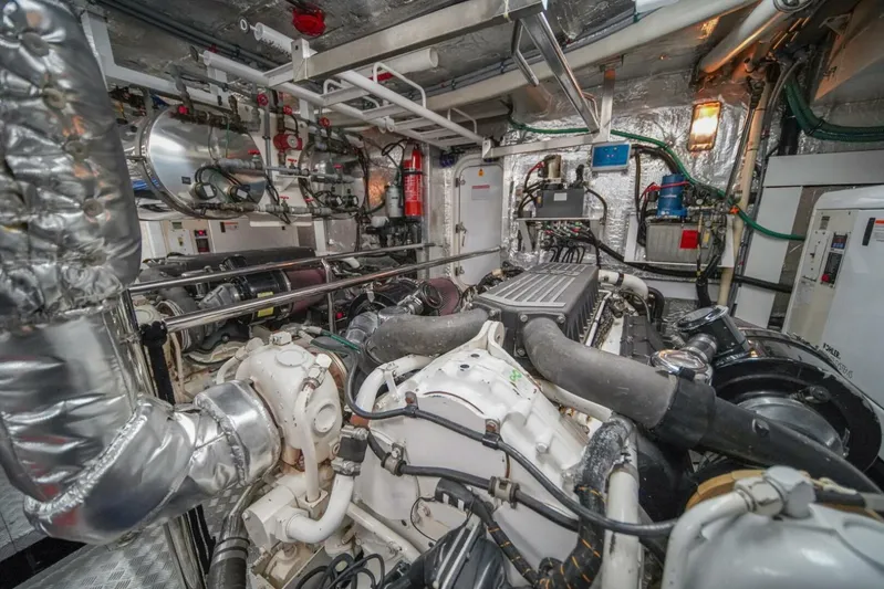 El Tio Yacht Photos Pics 