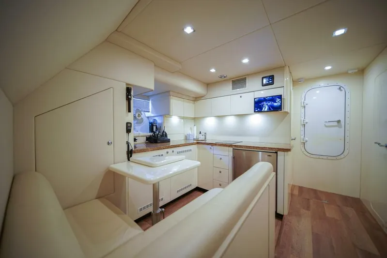 El Tio Yacht Photos Pics 