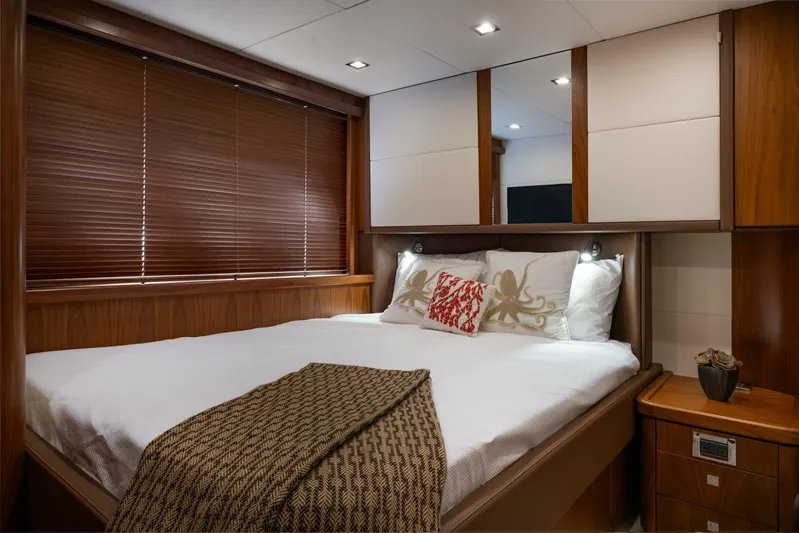 El Tio Yacht Photos Pics 