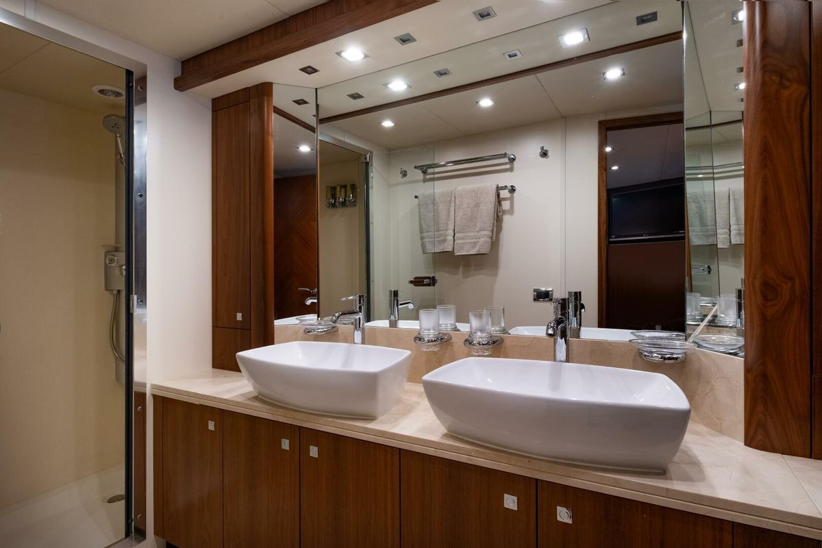 2006 Sunseeker 91 