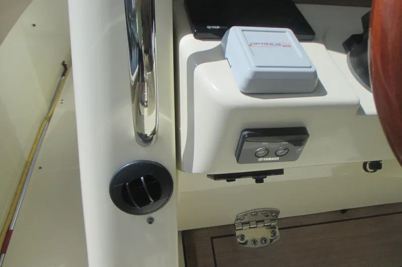  Yacht Photos Pics 2019 Chris-Craft Catalina 30 dashboard with Yamaha controls and Optimus EPS system.