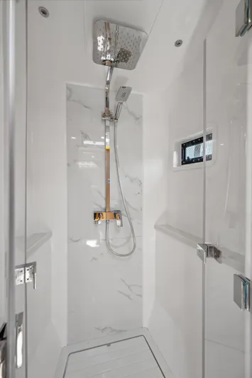 Noble House Yacht Photos Pics 