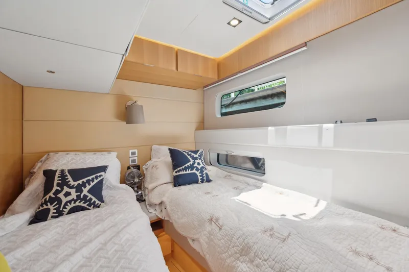 Noble House Yacht Photos Pics 