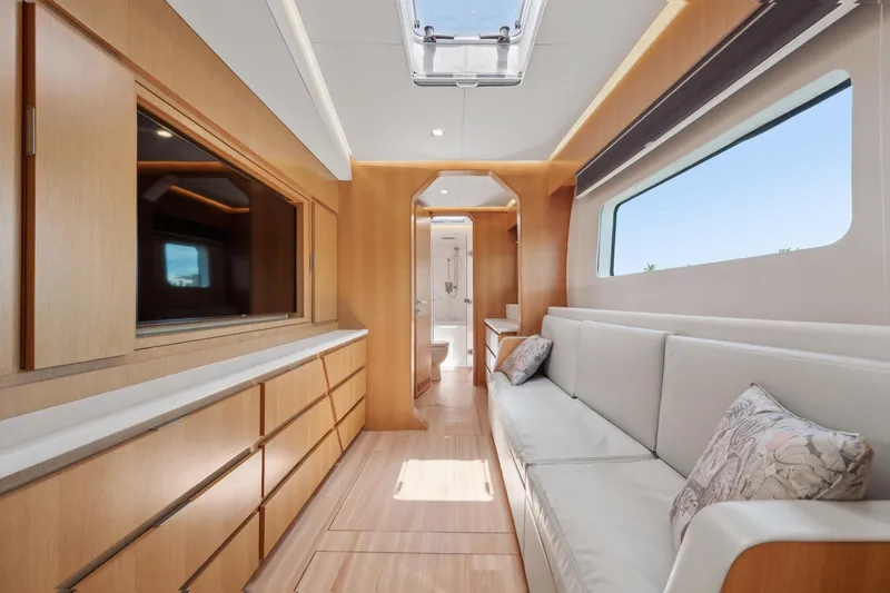 Noble House Yacht Photos Pics 