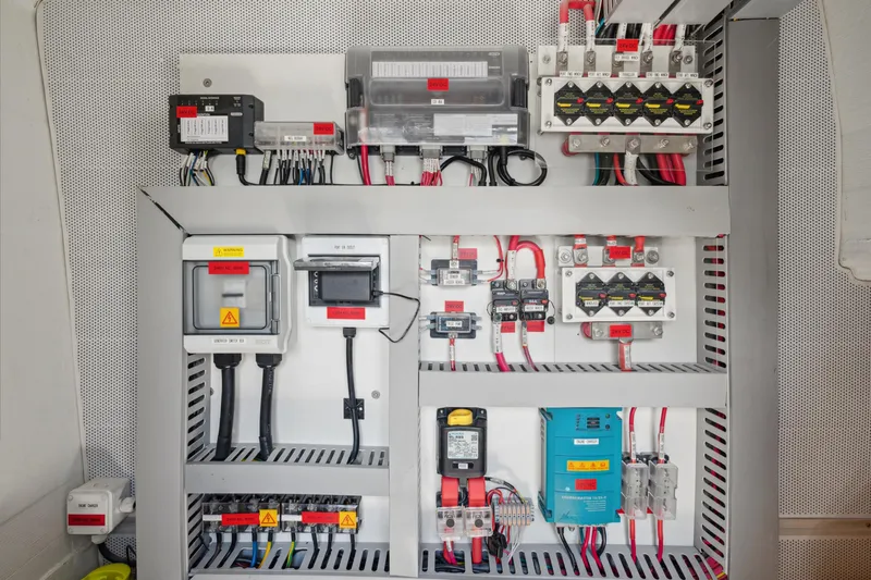 Noble House Yacht Photos Pics 