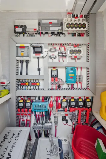 Noble House Yacht Photos Pics 