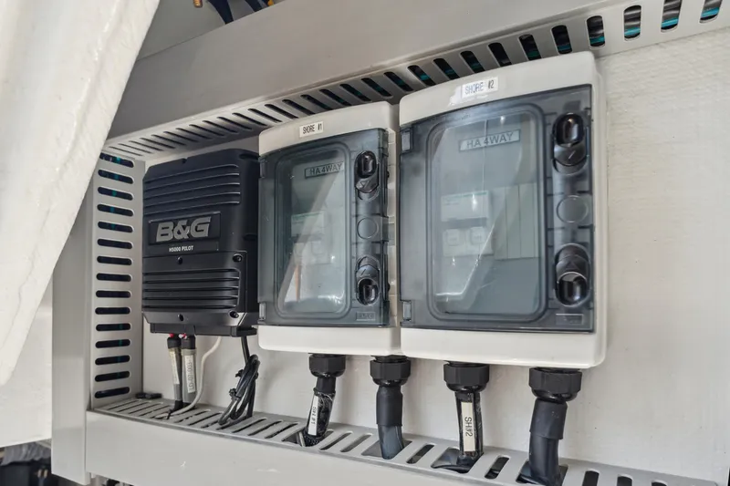 Noble House Yacht Photos Pics 