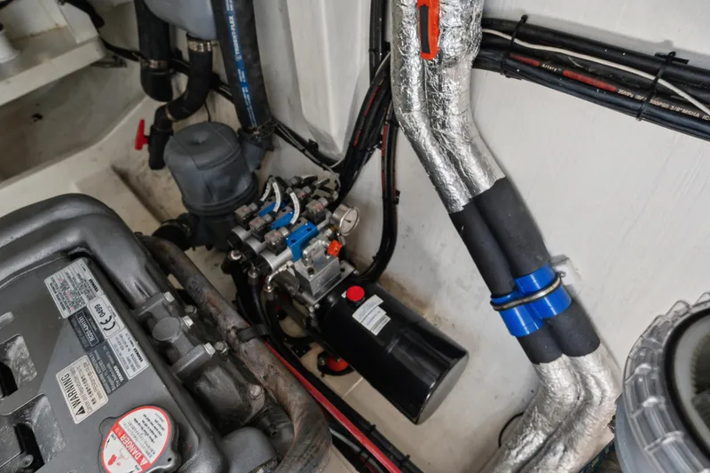 Noble House Yacht Photos Pics 