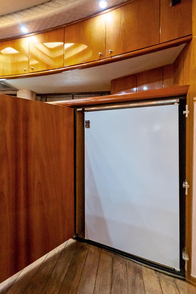 2001 Sunseeker 75 