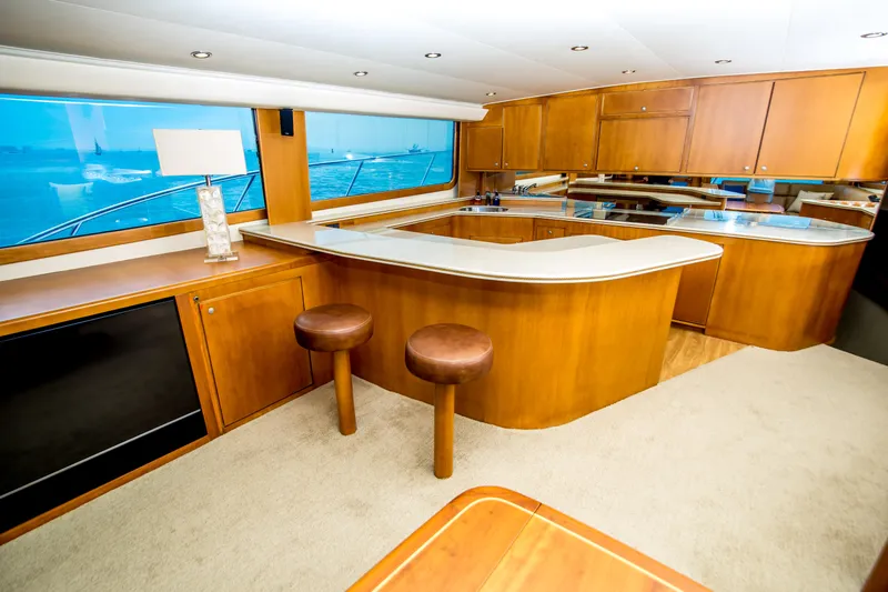 Quest Yacht Photos Pics 