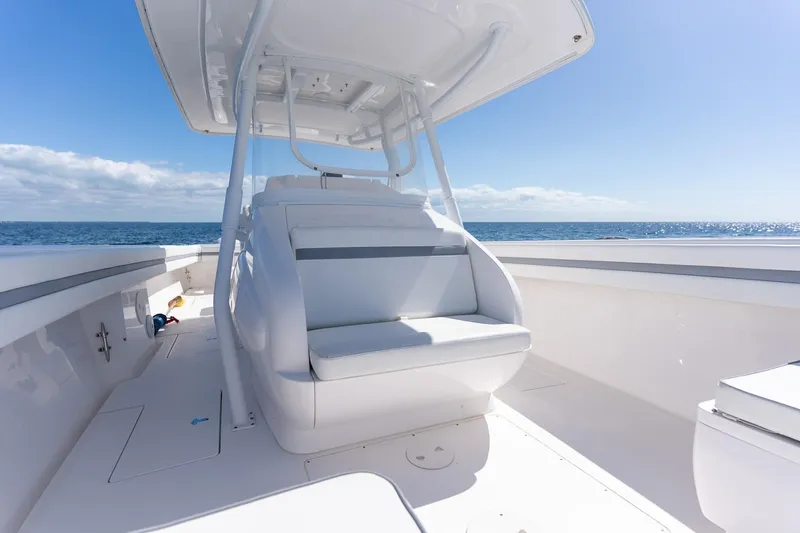  Yacht Photos Pics 2015 Intrepid 400 Center Console boat on open sea under clear blue sky.