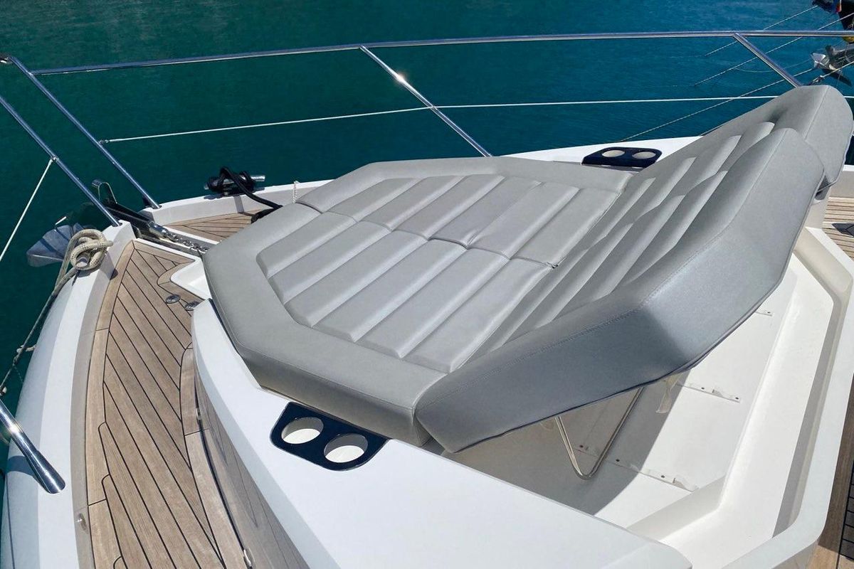 2019 Sunseeker 71