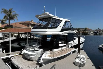 Galeon 500 Fly