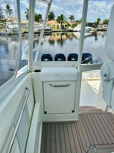 Saltwater Striker Yacht Photos Pics 