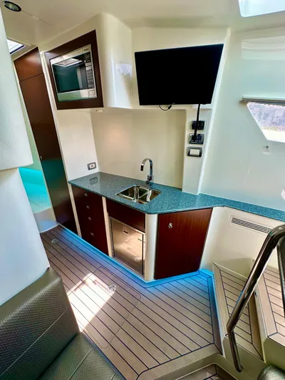 Saltwater Striker Yacht Photos Pics 