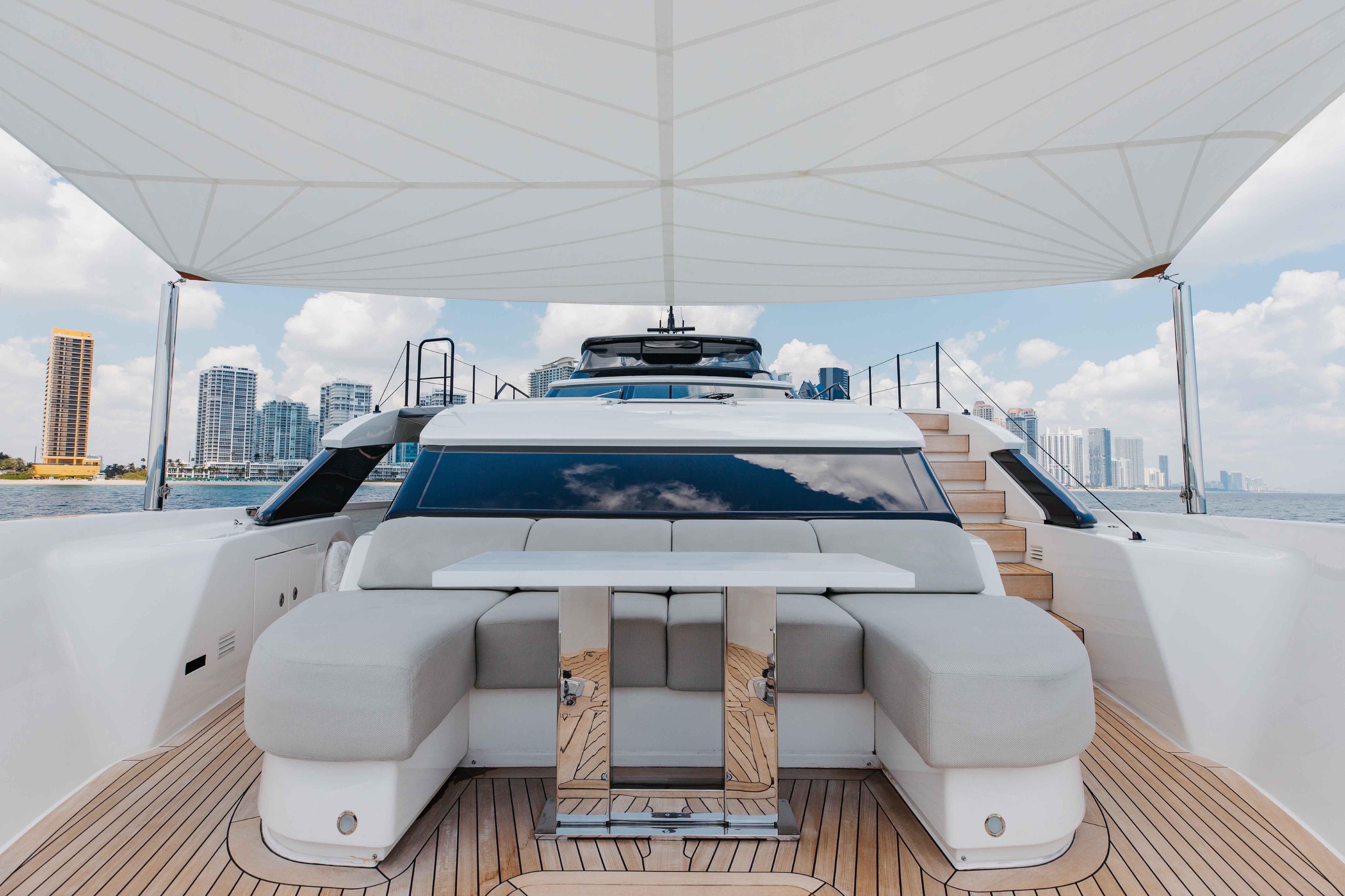 Yacht Photo 85