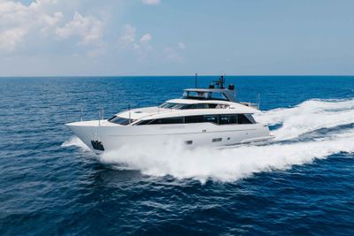 Yacht