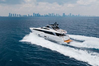 Yacht