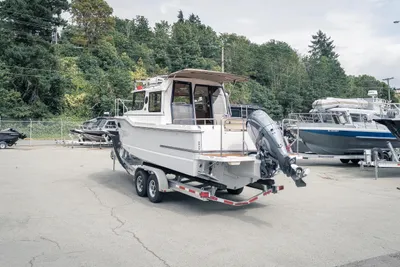 Ranger Tugs R-23