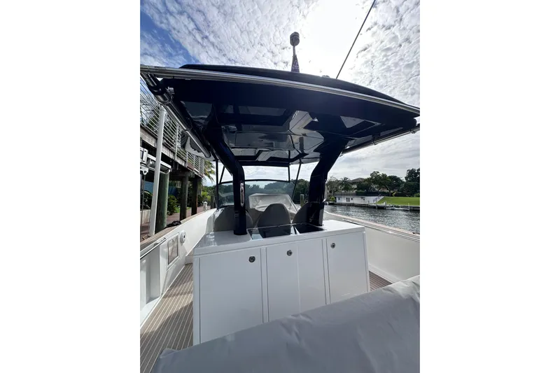 No Name Yacht Photos Pics 2024 Pardo Yachts P38 luxury yacht with sleek design and modern features.