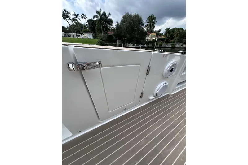 No Name Yacht Photos Pics 2024 Pardo Yachts P38 deck with sleek design and modern fixtures.