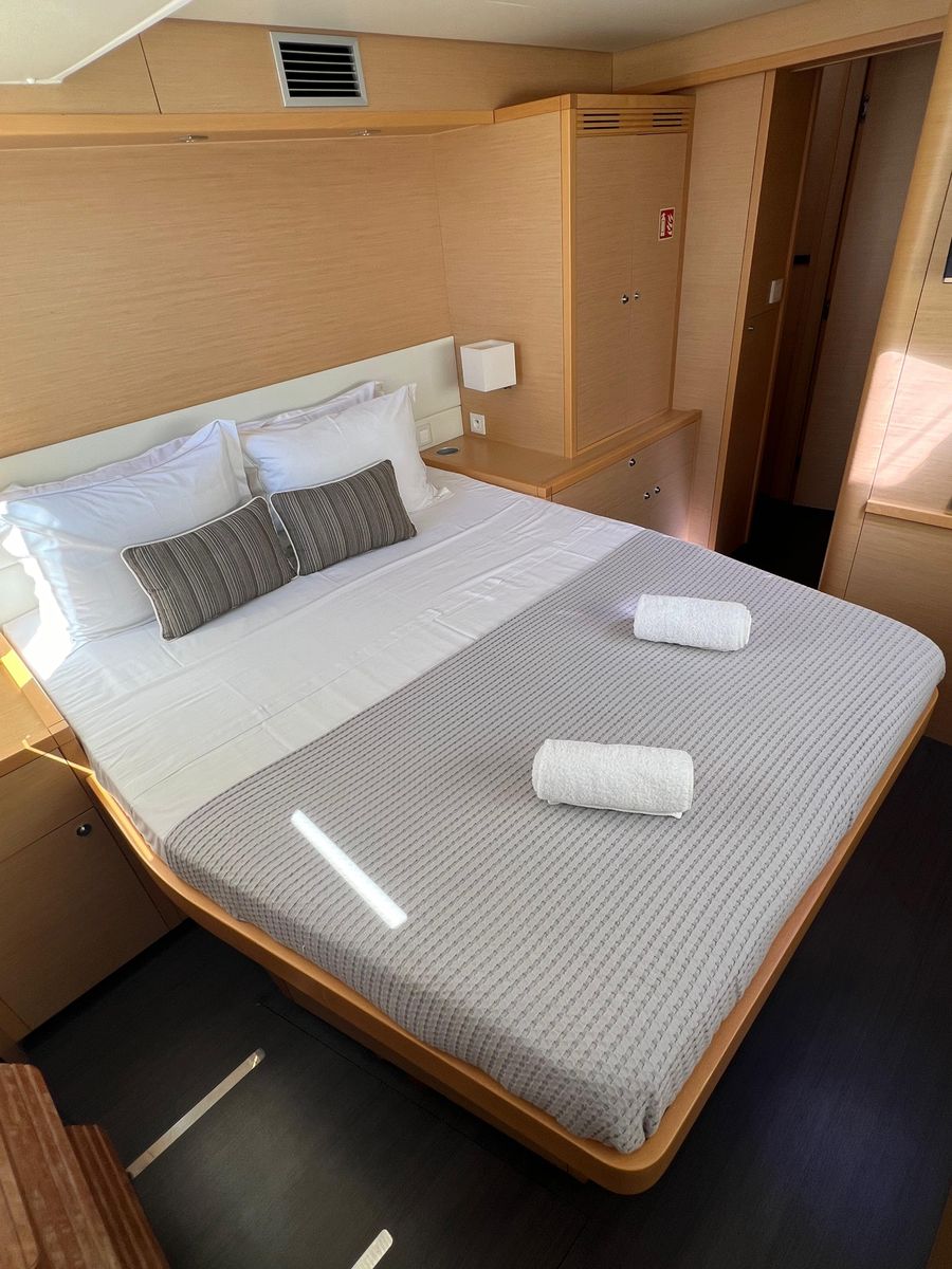 2015 Lagoon 62 