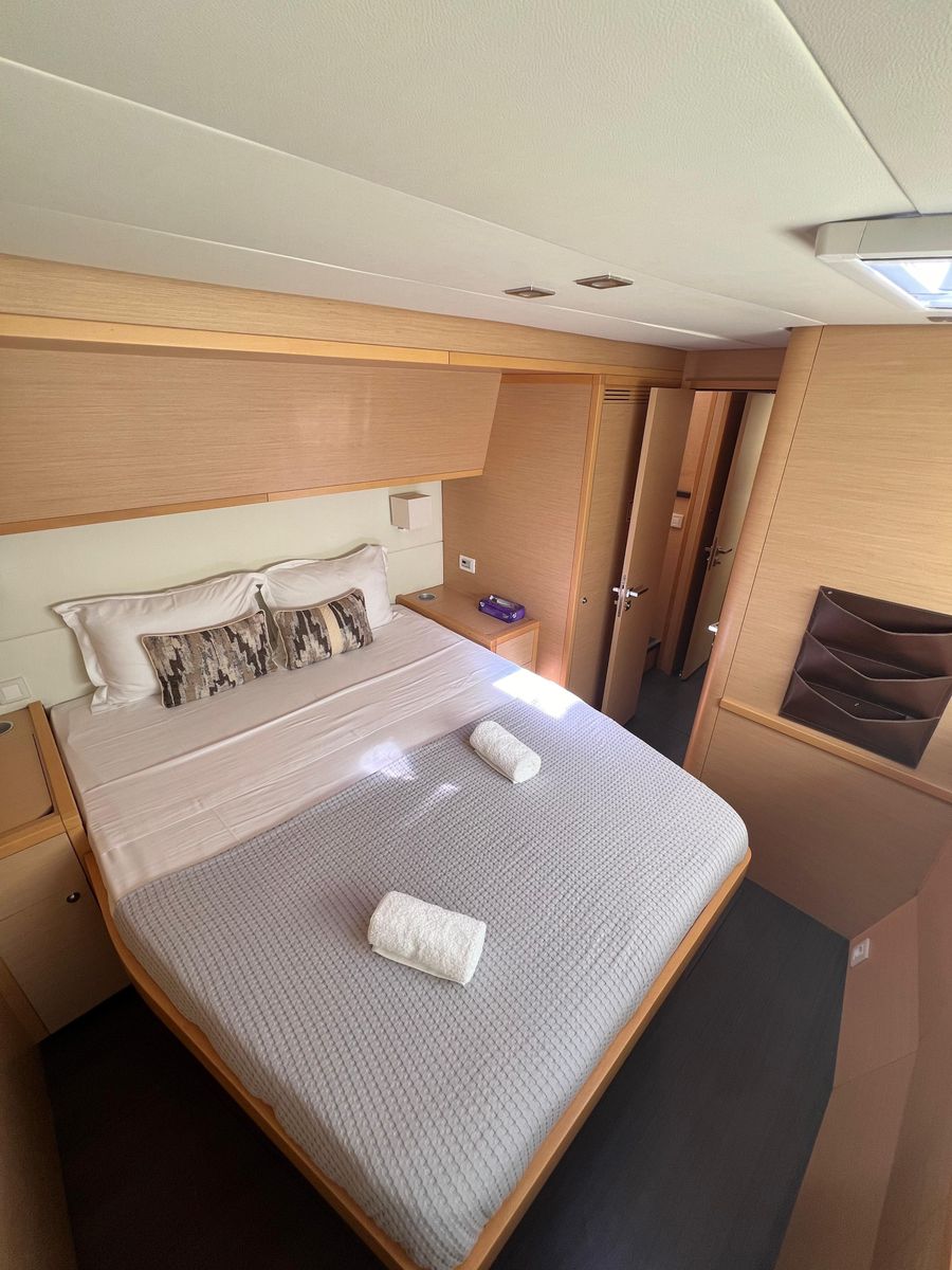2015 Lagoon 62 