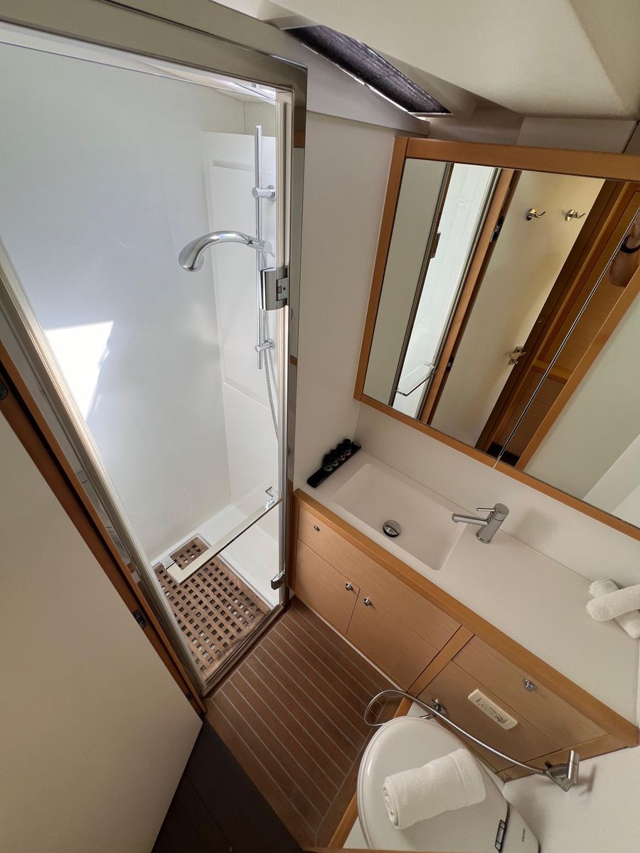 2015 Lagoon 62 