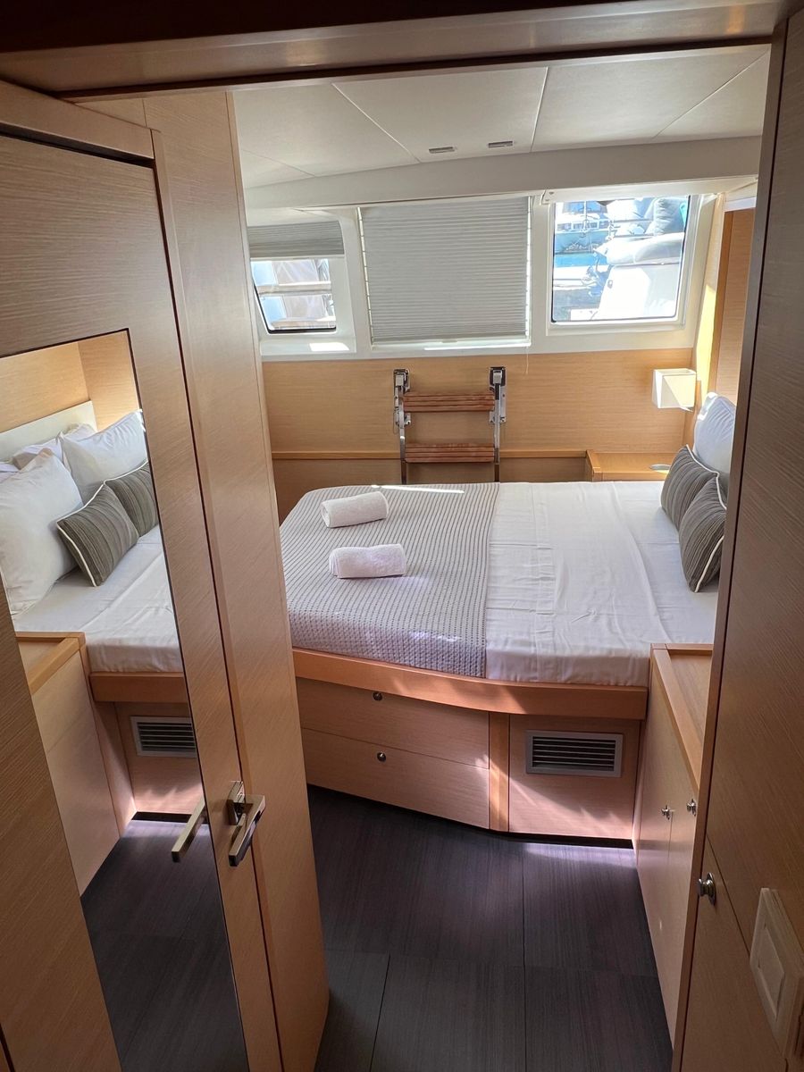 2015 Lagoon 62 