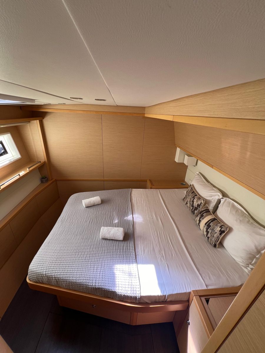 2015 Lagoon 62 