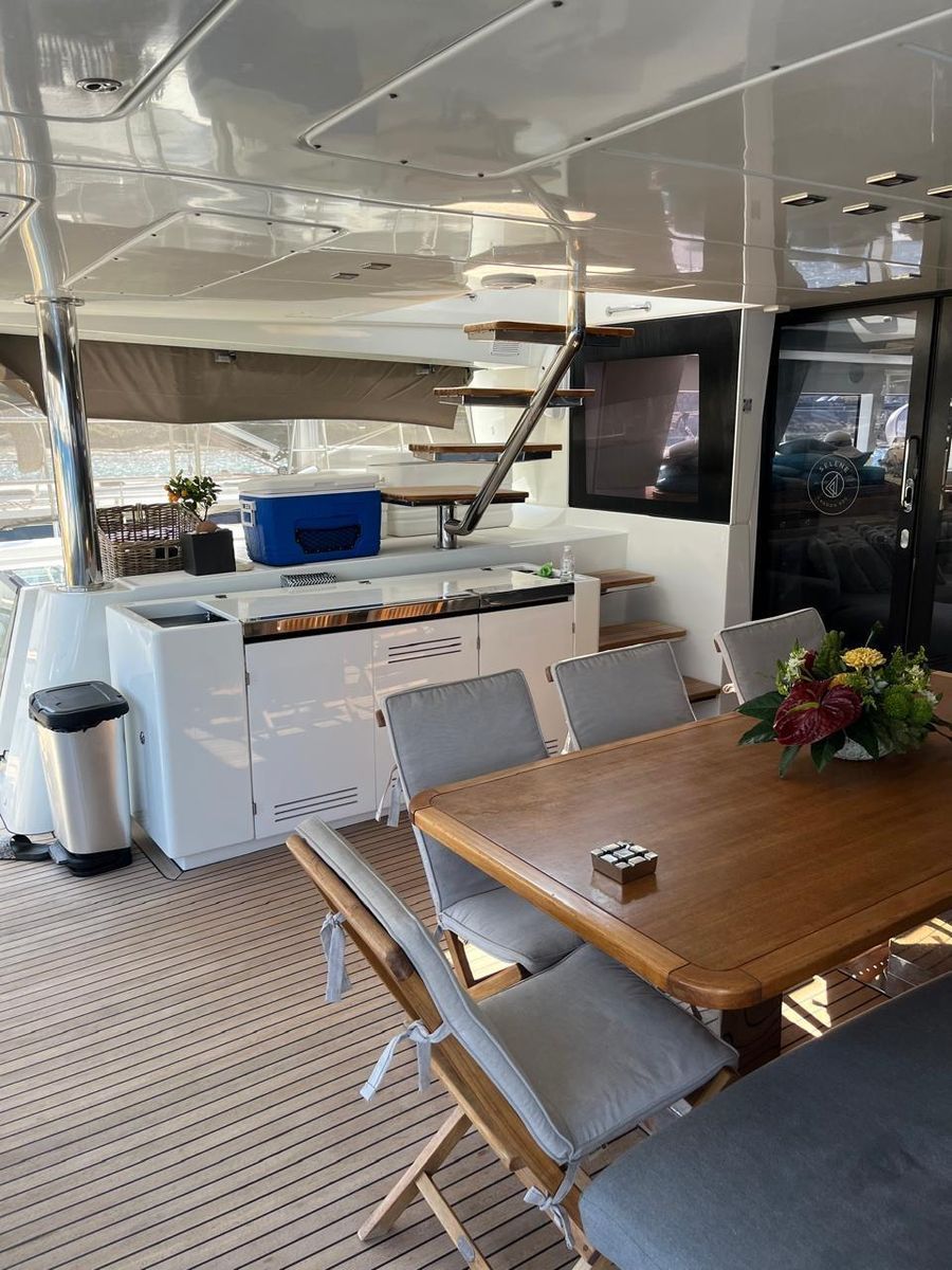 2015 Lagoon 62 