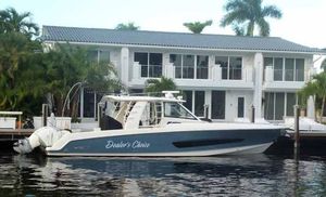 2016 42' Boston Whaler-Outrage 42 Fort Lauderdale, FL, US