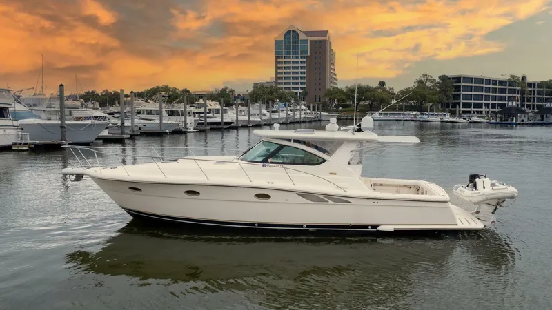 Sweet & Salty Yacht Photos Pics 