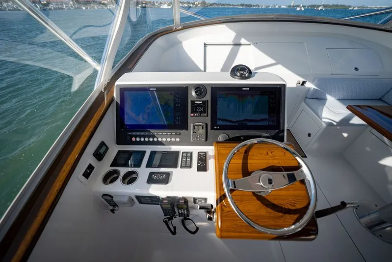 Riff Raff Yacht Photos Pics Helm Station
