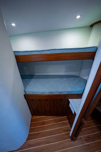 Riff Raff Yacht Photos Pics Port Side Bunks