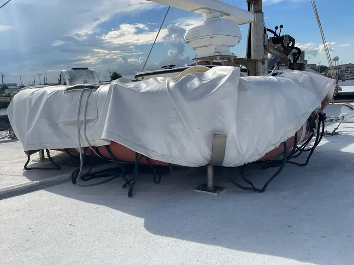 Wine Down Yacht Photos Pics 