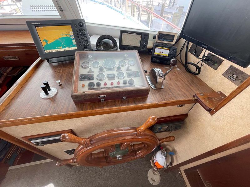 1987 Custom Trawler Biloxi Lugger