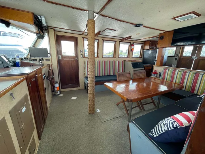 Wine Down Yacht Photos Pics 