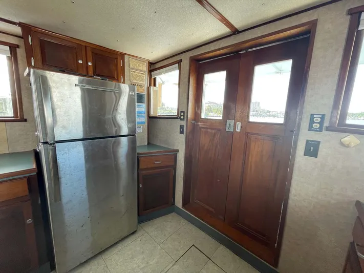 Wine Down Yacht Photos Pics 