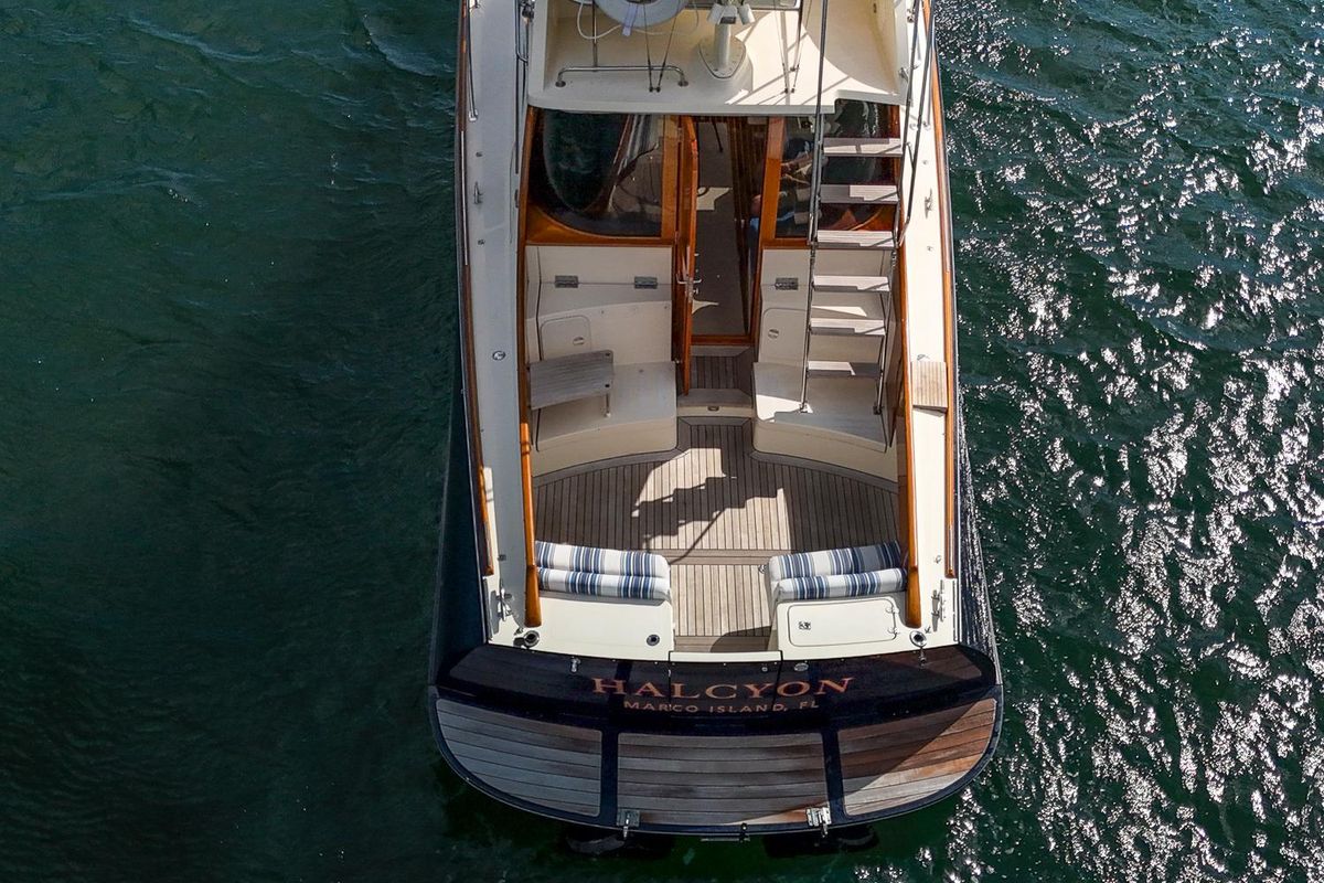 2006 Hinckley 44 