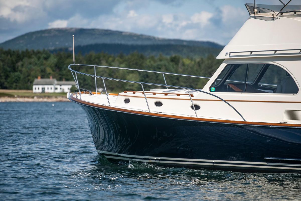 2006 Hinckley 44 