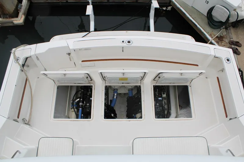 Azul Yacht Photos Pics 